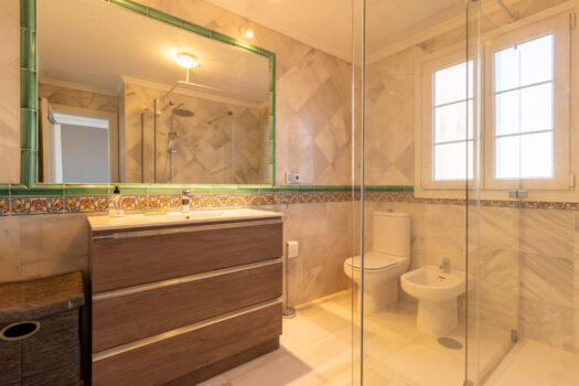 3 Bed Terraced Townhouse for sale in Benahavis, Costa del Sol