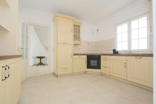 3 Bed Detached Villa for sale in Valtocado, Costa del Sol