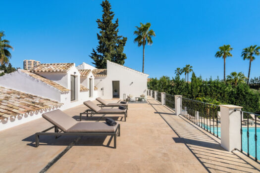 Samostatná vila – 5 ložnic – Nueva Andalucia