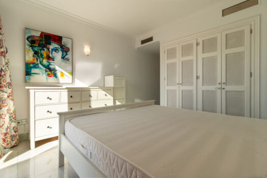 3 Bed Terraced Townhouse for sale in Benahavis, Costa del Sol