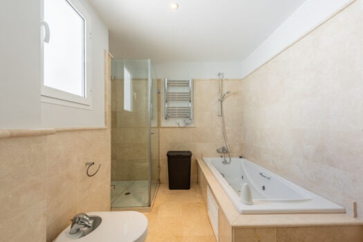 2 Bed roproperties.Penthouse Duplex Apartment for sale in San Pedro de Alcantara, Costa del Sol