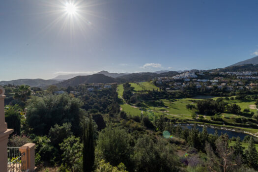 3 Bed Terraced Townhouse for sale in Benahavis, Costa del Sol