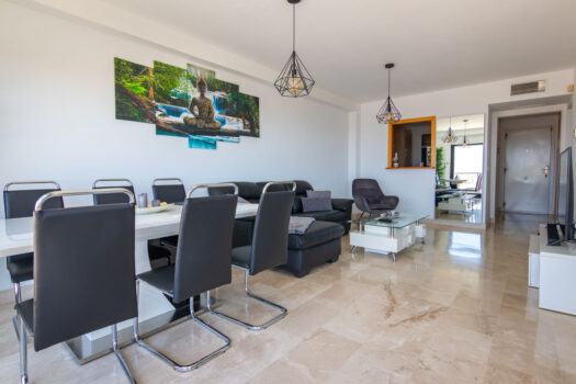 2 Bed Middle Floor Apartment for sale in Riviera del Sol, Costa del Sol