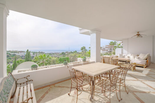 3 Bed Ground Floor Apartment for sale in The Golden Mile, Costa del Sol