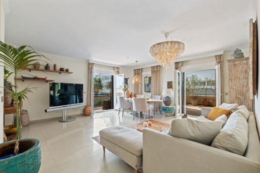 2 Bed Ground Floor Apartment for sale in Benalmadena Costa, Costa del Sol