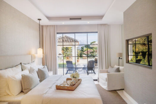 5 Bed Detached Villa for sale in Nueva Andalucia, Costa del Sol