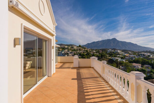 Samostatná vila – 5 ložnic – Benahavis