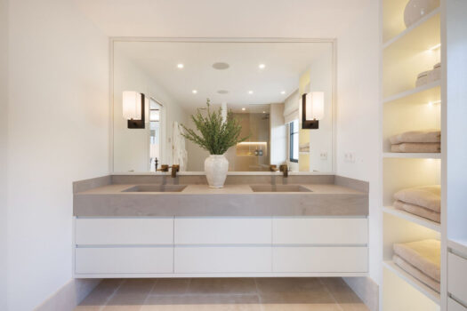 5 Bed Detached Villa for sale in Nueva Andalucia, Costa del Sol