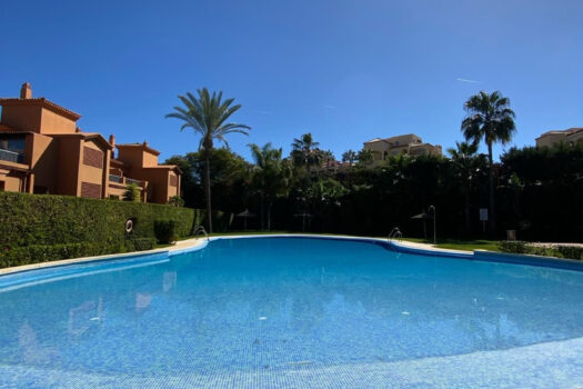 3 Bed Penthouse Apartment for sale in Atalaya, Costa del Sol
