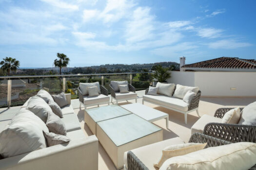 Samostatná vila – 5 ložnic – Nueva Andalucia