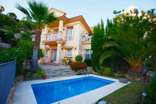 3 Bed Detached Villa for sale in Istan, Costa del Sol