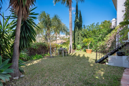 5 Bed Detached Villa for sale in Estepona, Costa del Sol