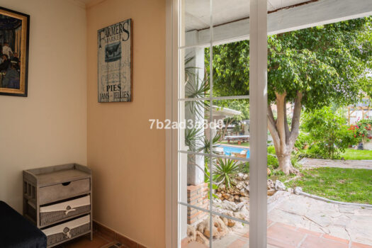4 Bed Detached Villa for sale in Nueva Andalucia, Costa del Sol