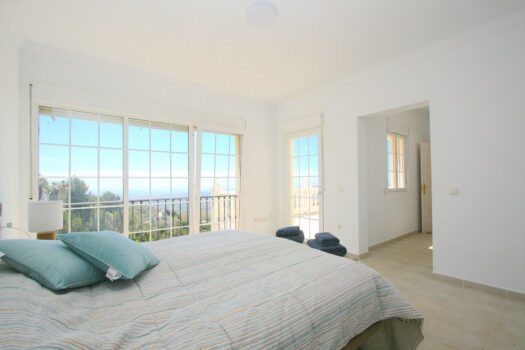 3 Bed Detached Villa for sale in Valtocado, Costa del Sol