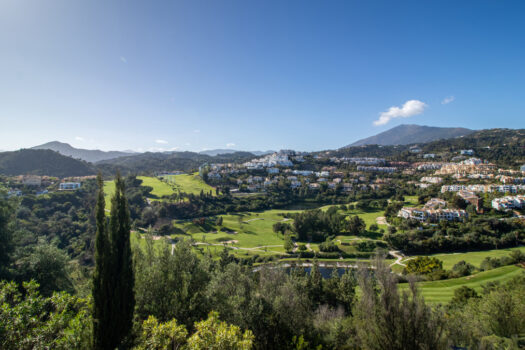 3 Bed Terraced Townhouse for sale in Benahavis, Costa del Sol