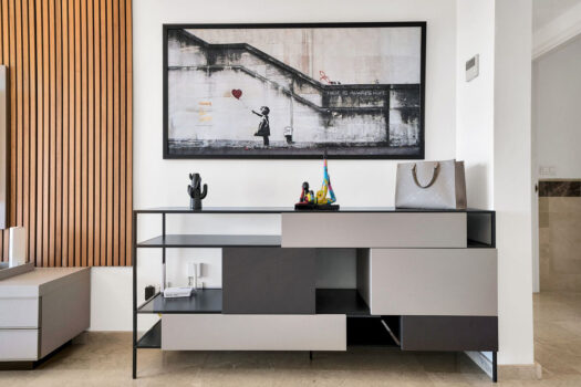 2 Bed Middle Floor Apartment for sale in Elviria, Costa del Sol