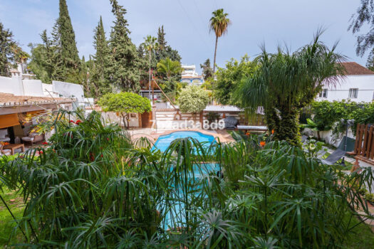 4 Bed Detached Villa for sale in Nueva Andalucia, Costa del Sol