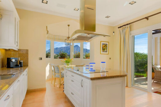 Samostatná vila – 5 ložnic – Benahavis