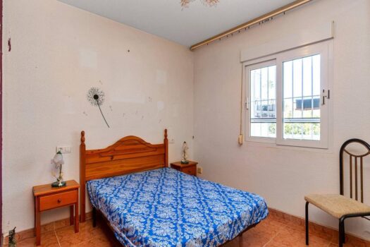 TOWNHOUSE OPPORTUNITY IN LOS ALTOS