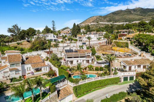 3 Bed Detached Villa for sale in Torremuelle, Costa del Sol