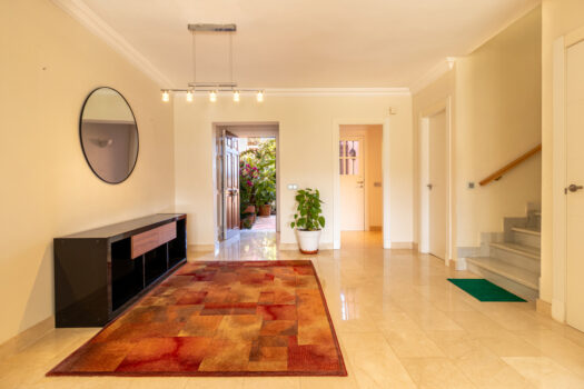 3 Bed Terraced Townhouse for sale in Benahavis, Costa del Sol