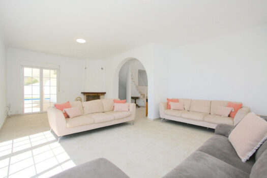 3 Bed Detached Villa for sale in Valtocado, Costa del Sol