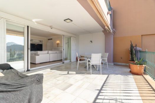 3 Bed Terraced Townhouse for sale in Benahavis, Costa del Sol
