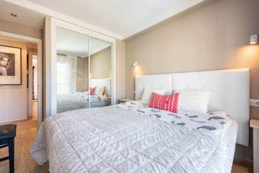 2 Bed Penthouse Apartment for sale in Benalmadena Costa, Costa del Sol