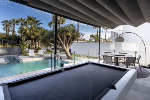 Samostatná vila – 4 ložnice – Nueva Andalucia