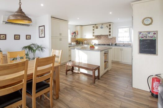 3 Bed Detached Villa for sale in Valtocado, Costa del Sol