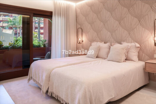 3 Bed Middle Floor Apartment for sale in New Golden Mile, Costa del Sol