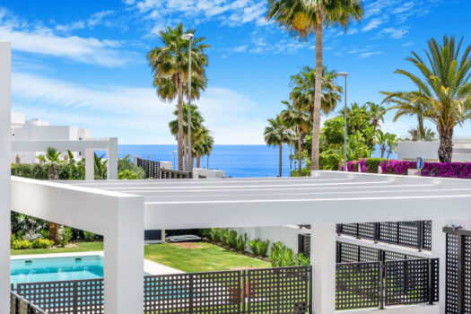 6 Bed Detached Villa for sale in Marbella, Costa del Sol