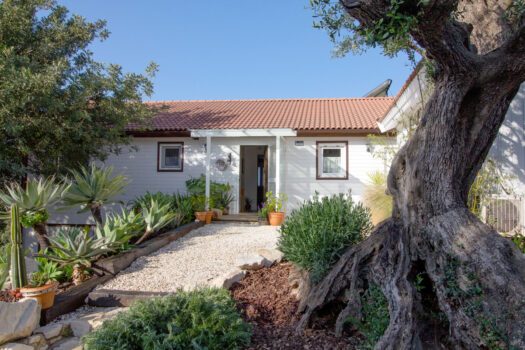 3 Bed Detached Villa for sale in Valtocado, Costa del Sol