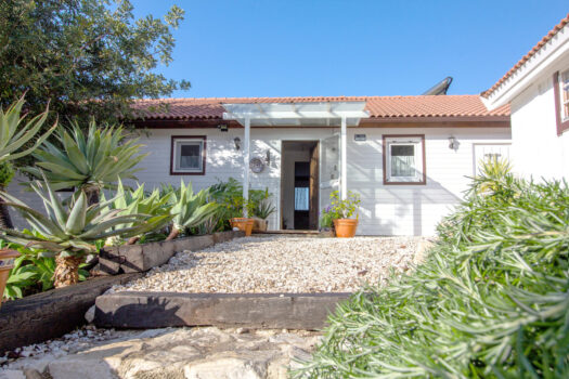 3 Bed Detached Villa for sale in Valtocado, Costa del Sol