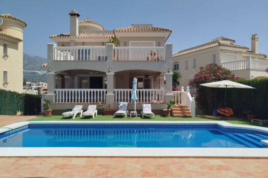 Samostatná vila – 4 ložnice – Mijas Costa