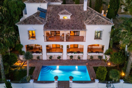 4 Bed Detached Villa for sale in Mijas Golf, Costa del Sol