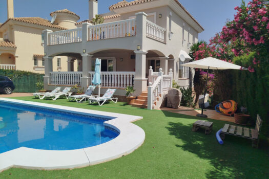 Samostatná vila – 4 ložnice – Mijas Costa