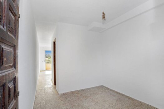 Opportunity at an unbeatable price! Your South home a stone’s throw from the dunes and the sea