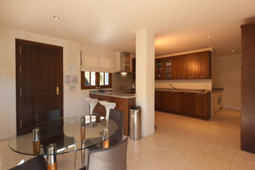 4 Bed Detached Villa for sale in Selwo, Costa del Sol