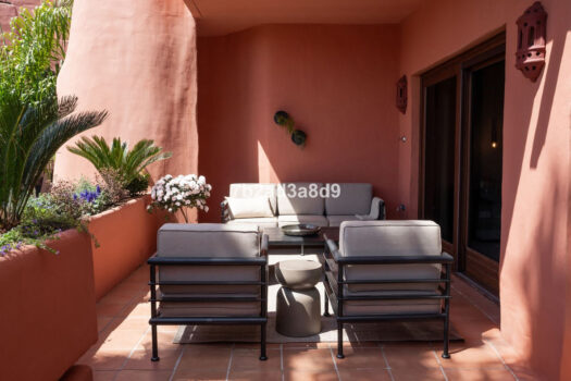 3 Bed Middle Floor Apartment for sale in New Golden Mile, Costa del Sol