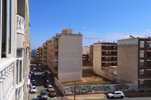 Beautiful and comfortable apartment with 2 bedrooms + 1 bathroom in front of the Bus Station