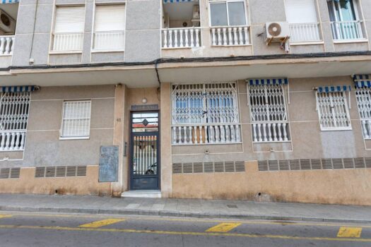 Beautiful and comfortable apartment with 2 bedrooms + 1 bathroom in front of the Bus Station
