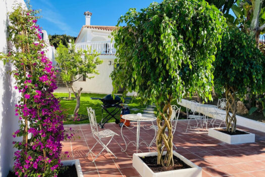 6 Bed Detached Villa for sale in Rio Real, Costa del Sol