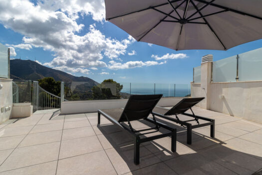 3 Bed Penthouse Apartment for sale in Mijas, Costa del Sol