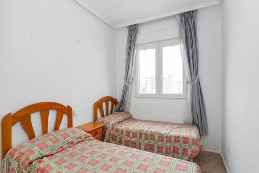 Opportunity for 3 bedrooms with pool and green areas