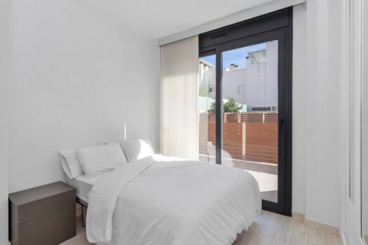 Nádherná samostatná vila s bazénem!!