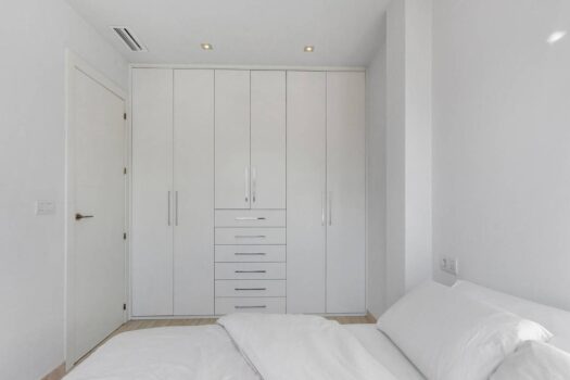 Nádherná samostatná vila s bazénem!!