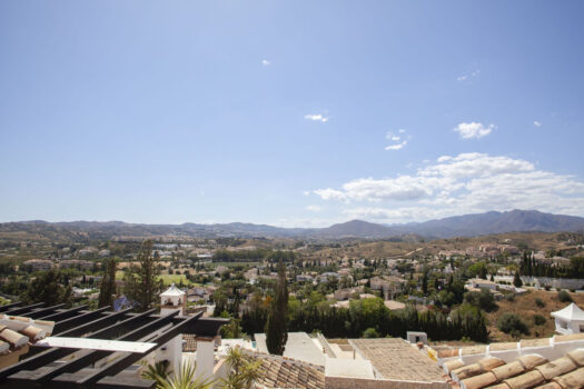 2 Bed Semi Detached Villa for sale in Mijas Golf, Costa del Sol