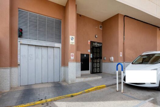 Fantastic apartment from 2009 with 2 bedrooms + 2 bathrooms with garage and storage room