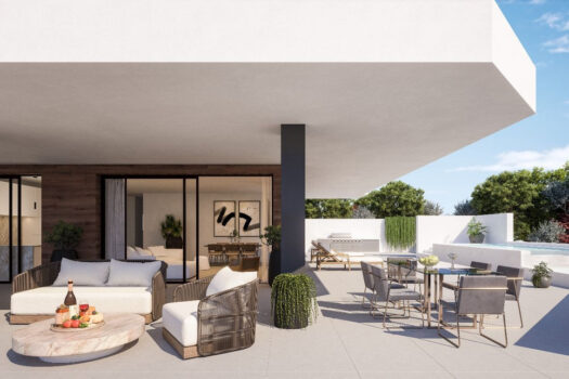 3 Bed Middle Floor Apartment for sale in Benalmadena, Costa del Sol